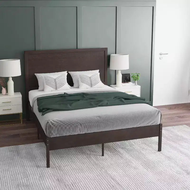 Emma and Oliver Classic Wooden Platform Bed with Headboard
