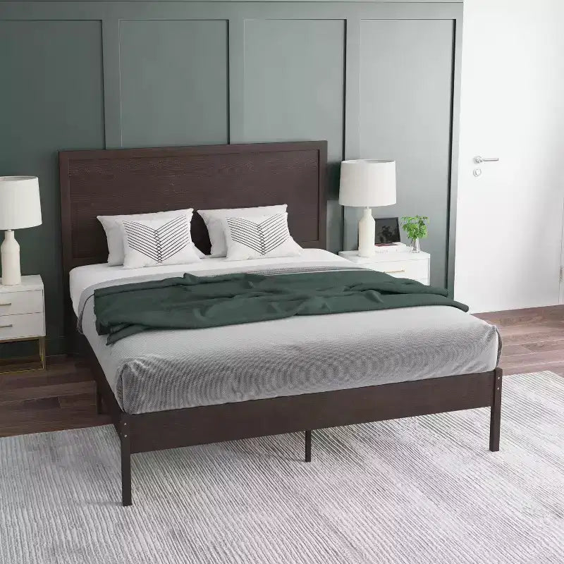 Emma and Oliver Classic Wooden Platform Bed with Headboard